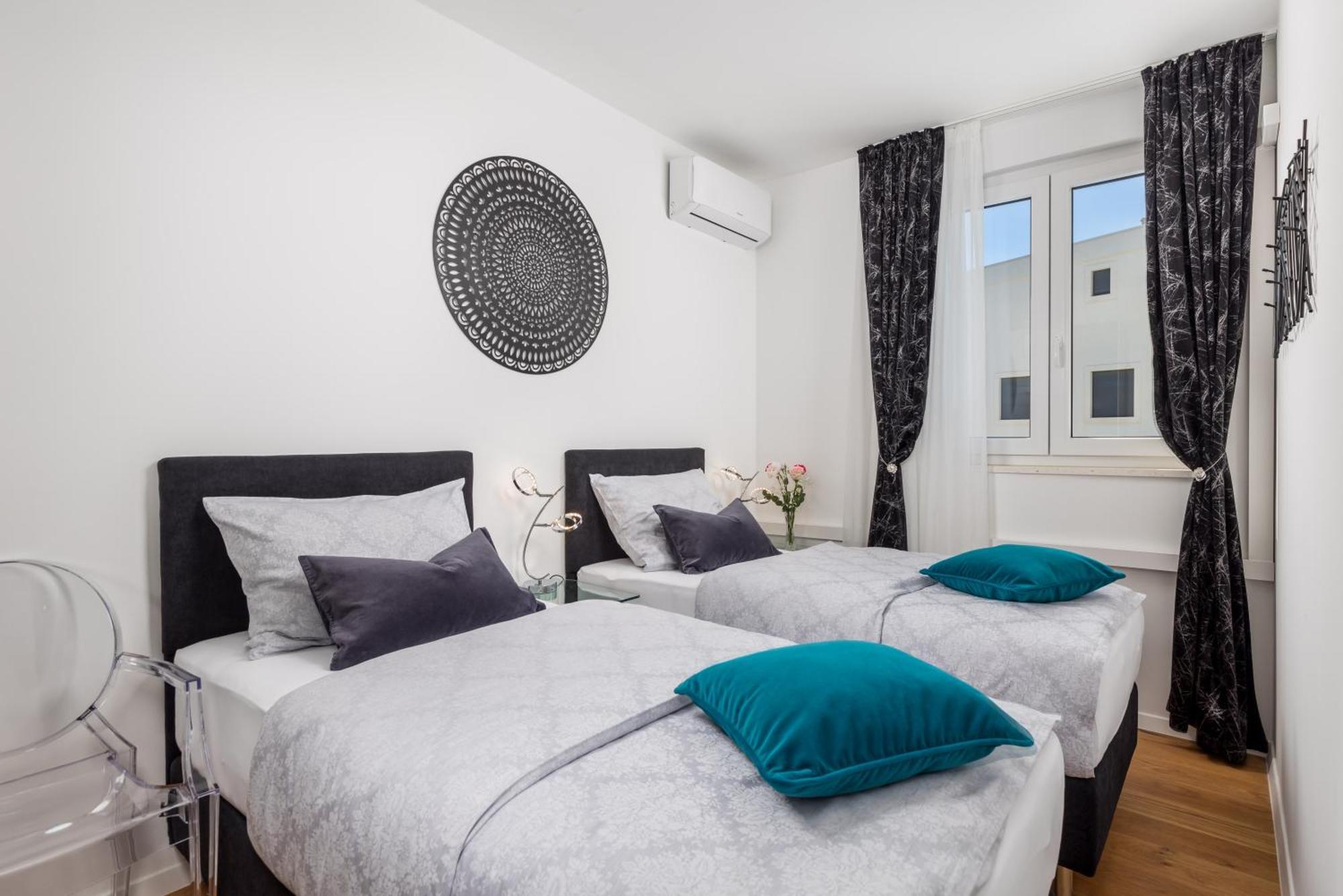 מורטר Luxury Apartment Hyperion With Private Pool And Garden מראה חיצוני תמונה