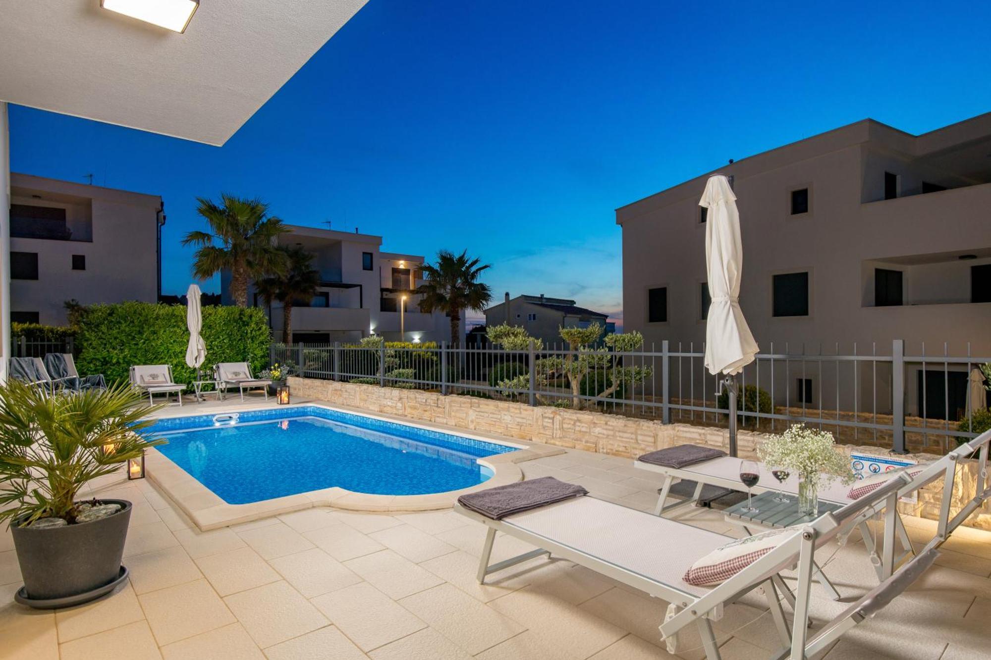 מורטר Luxury Apartment Hyperion With Private Pool And Garden מראה חיצוני תמונה